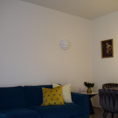 T&L Apartments Agiaos Tychonas Limassol Bagian luar foto